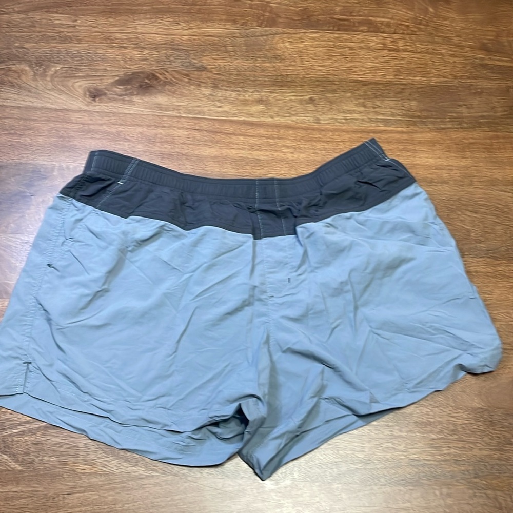 Women’s Columbia Shorts Two Tone Grey XL